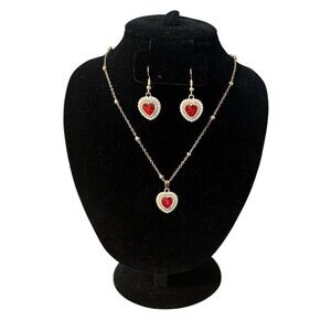 Royal Gold Tone Red White Cubic Zirconia & pearls Heart‎ Necklace & Earrings Set